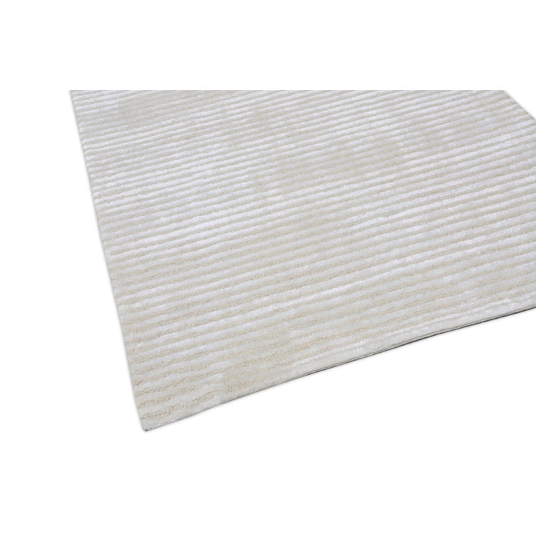 Beige Hand-Tufted Wool and Silk Runner Rug 2'7" x 10'