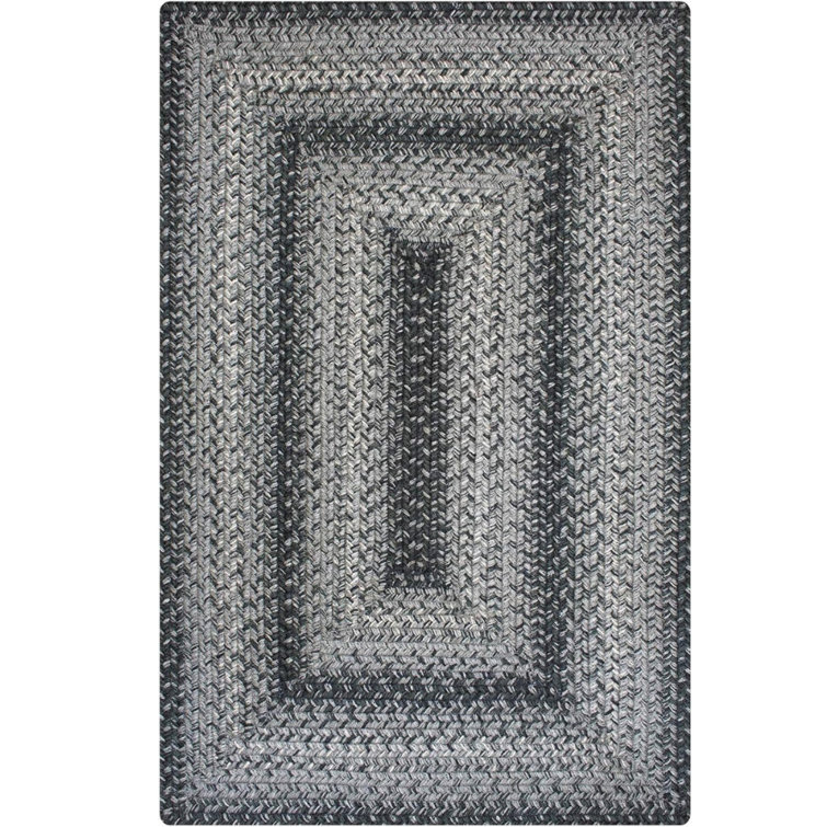 Flint Hill Gray and Black Braided 4' x 6' Rug