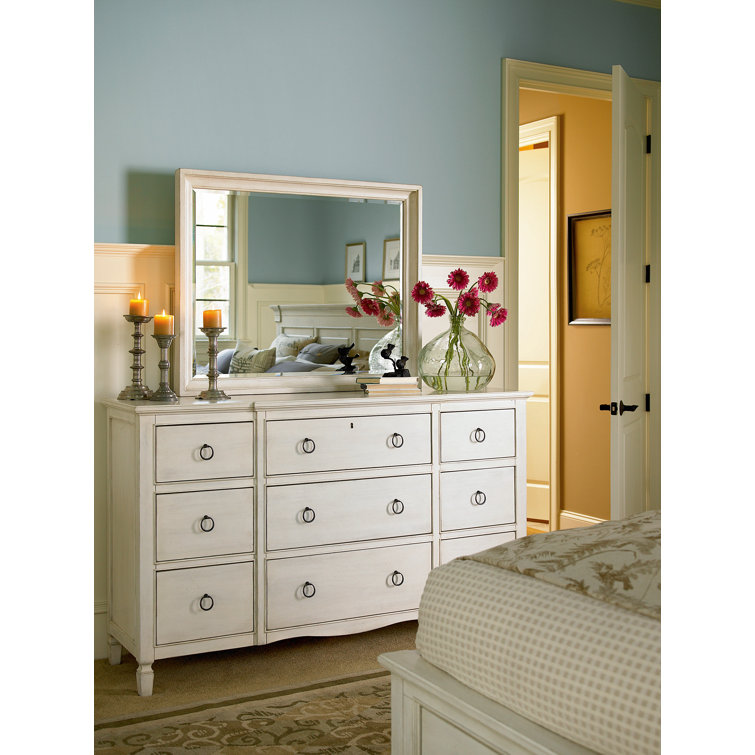 Levin Farmhouse 9-Drawer Cotton White Dresser with Antique Bronze Hardware