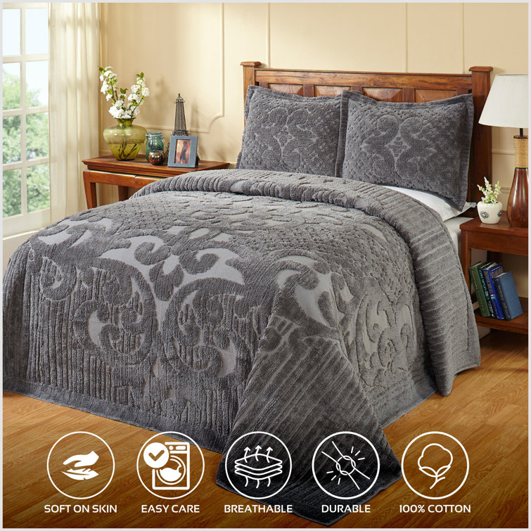 White Twin Cotton Reversible Tufted Medallion Bedspread Set