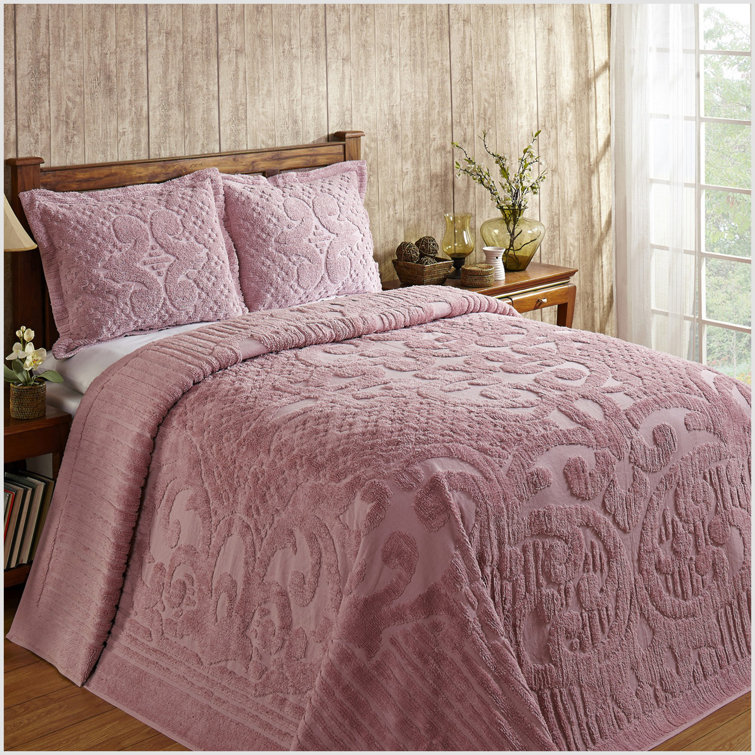 White Twin Cotton Reversible Tufted Medallion Bedspread Set