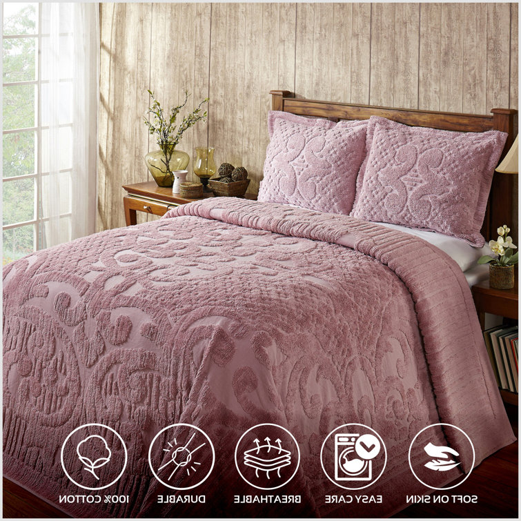 White Twin Cotton Reversible Tufted Medallion Bedspread Set