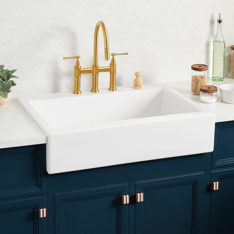 White Fireclay Farmhouse Apron Kitchen Sink, 34"