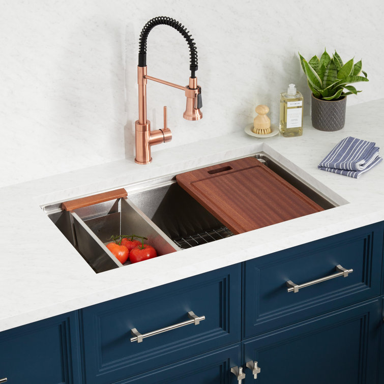 Melbrook 31'' Stainless Steel Undermount Kitchen Sink with Accessories