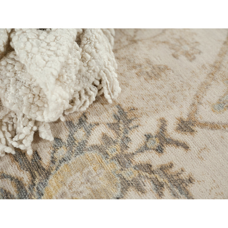 Handmade Ivory Wool and Synthetic Floral Motif Area Rug, 6' x 9'