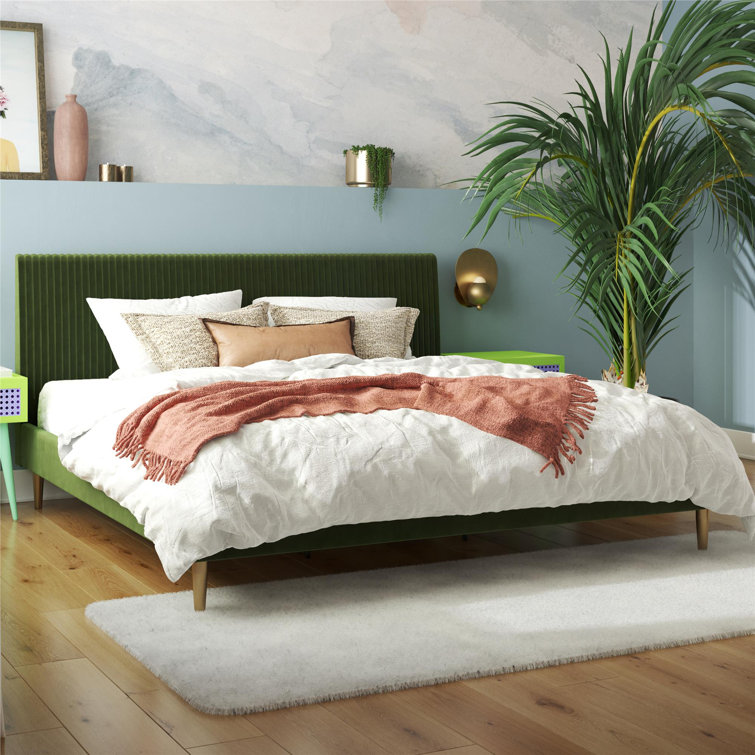 Serene Luxe King-Size Dark Gray Linen Upholstered Bed with Tufted Headboard