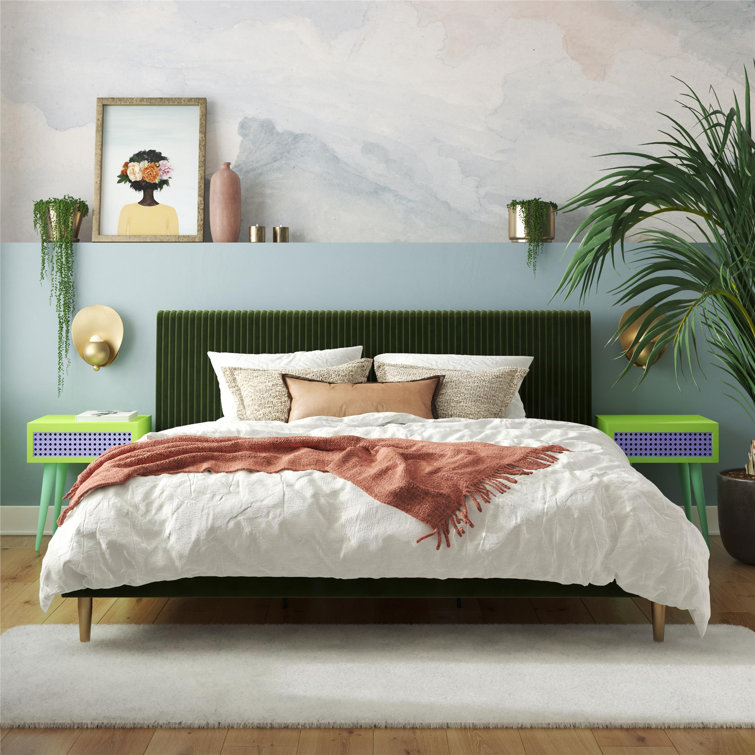 Serene Luxe King-Size Dark Gray Linen Upholstered Bed with Tufted Headboard