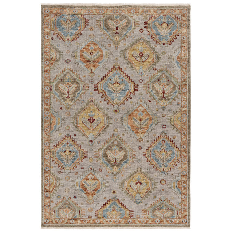 Samarkand Beige and Gold Hand-Knotted Wool Rug 6x9 Feet