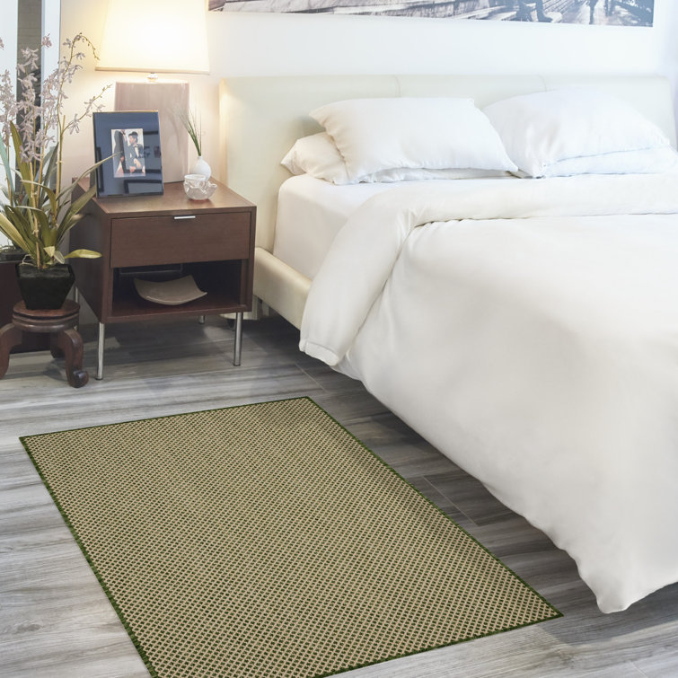 Courtyard Green and Beige Geometric Synthetic Indoor/Outdoor Rug