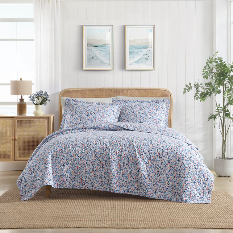 Leona Flower Blue and Red Cotton Twin Reversible Quilt Set