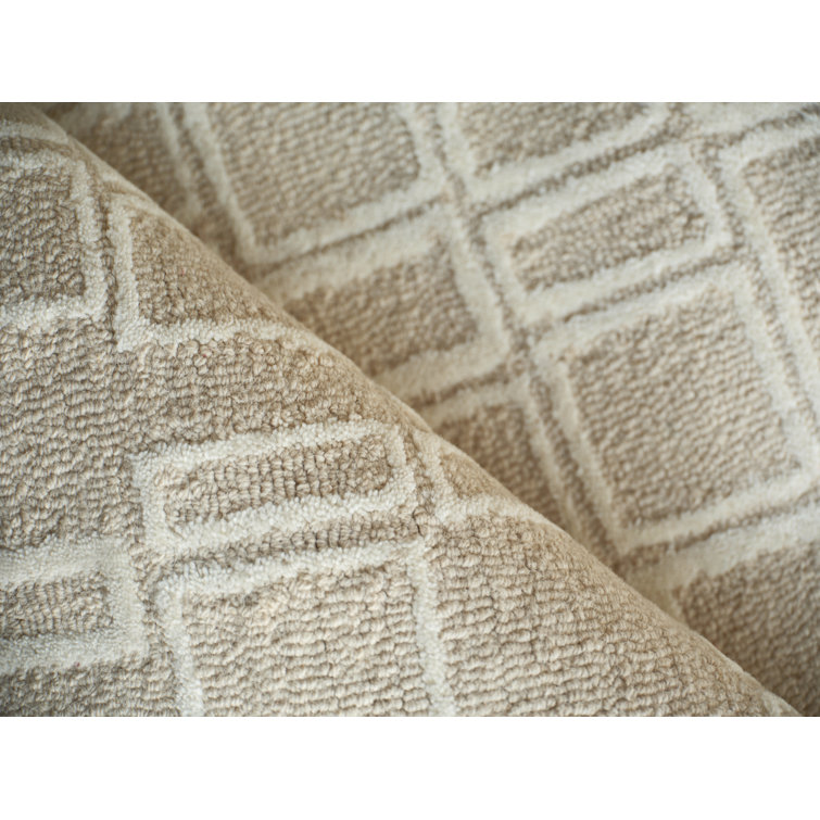 Beige and Ivory Geometric Handmade Wool Area Rug, 9' x 12'