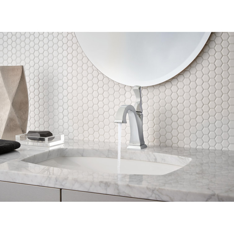 Sleek Modern Chrome Single Hole Bathroom Faucet with Drain Assembly