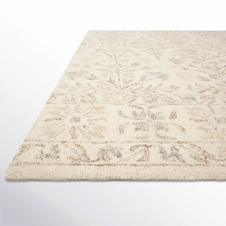 Handmade Ivory Floral Wool Area Rug