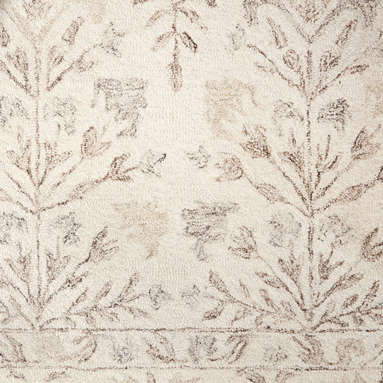 Handmade Ivory Floral Wool Area Rug