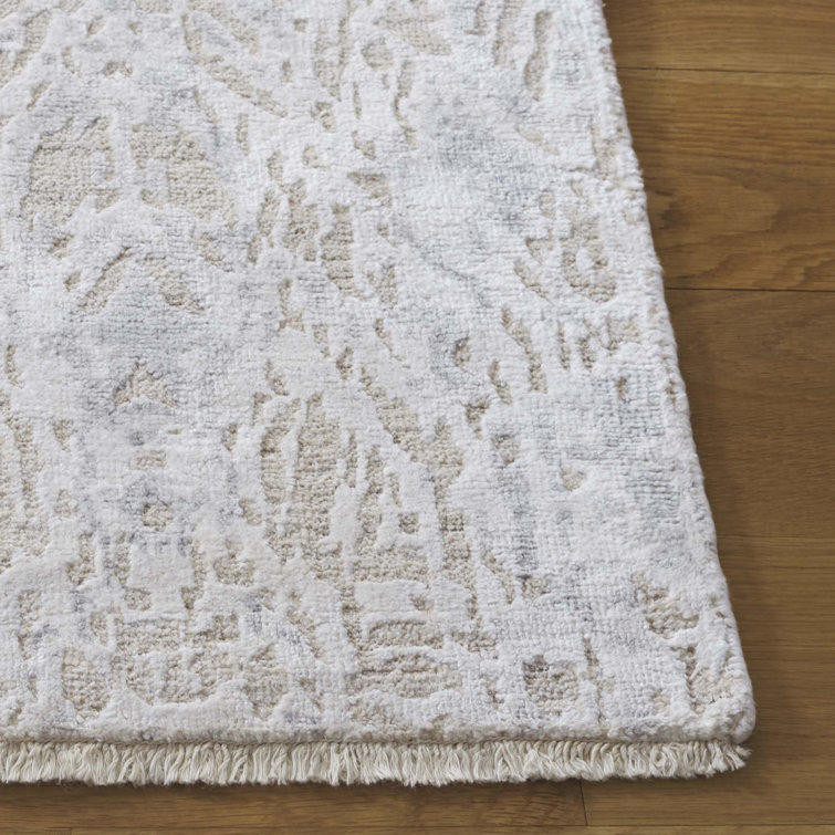 Ivory Hand-Knotted Wool and Silk 6' x 9' Rug
