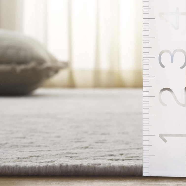 Ivory Hand-Knotted Wool and Silk 6' x 9' Rug