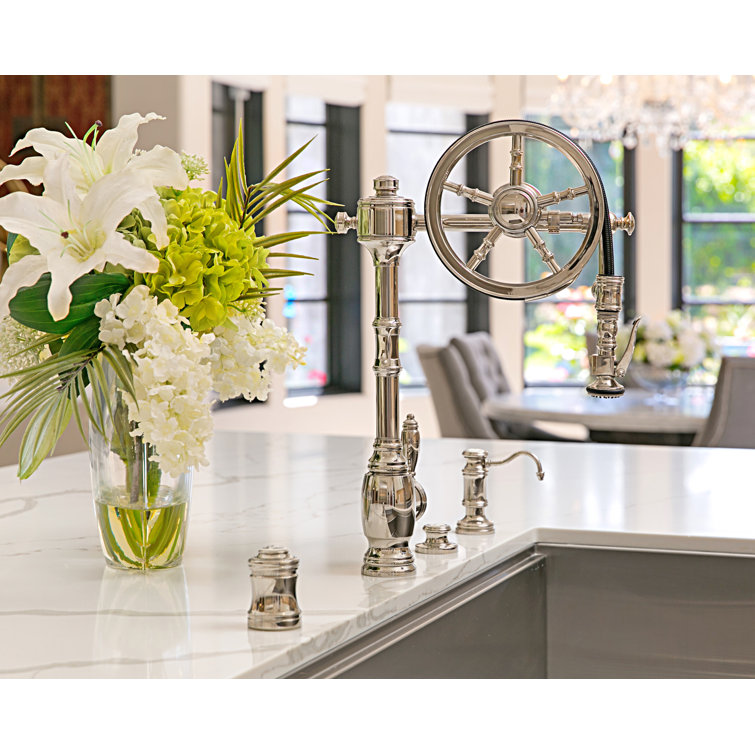 Chardonnay Brass Swivel Pulldown Faucet with Lever Handle