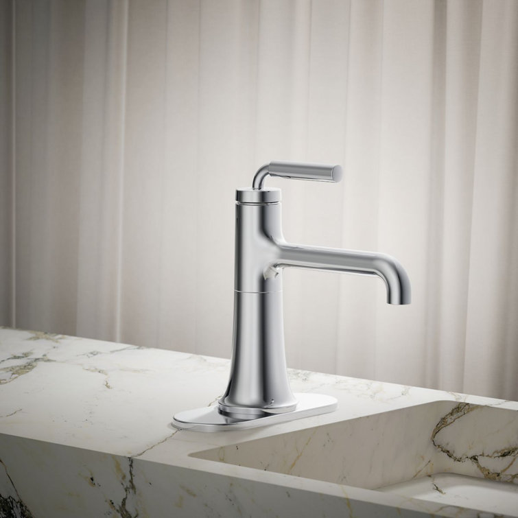 Polished Chrome Single-Handle Bathroom Sink Faucet