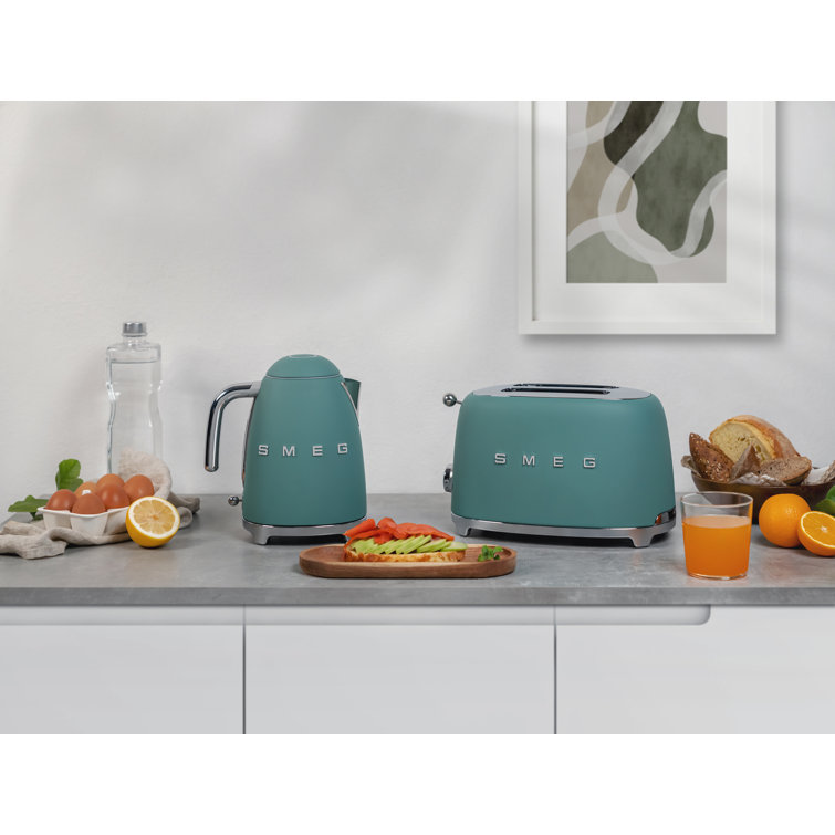 Navy Stainless Steel Retro 2-Slice Toaster with Crumb Tray