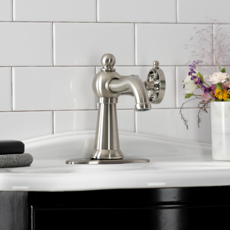 Belknap Traditional Single-Hole Bathroom Faucet in Brushed Nickel