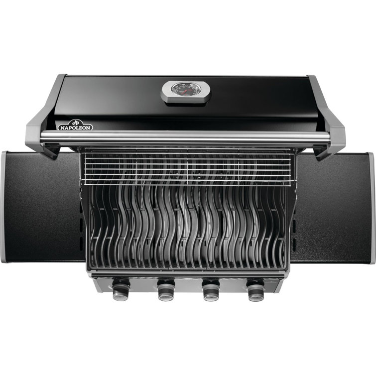 Napoleon Rogue 525 Black Propane Gas Grill with 4 Burners
