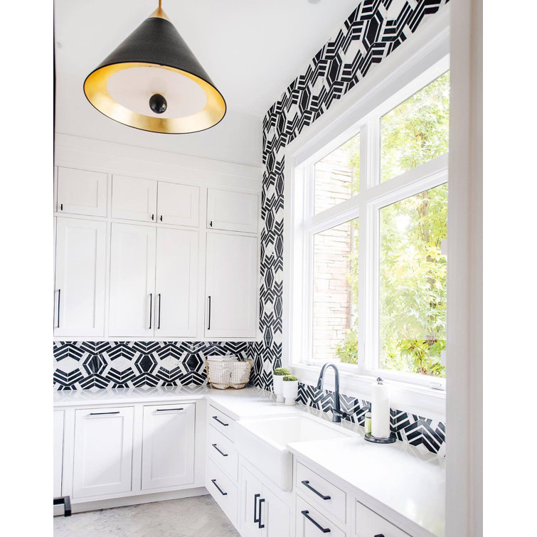 Black and White Geometric Marble Mosaic Tile for Indoor/Outdoor Use
