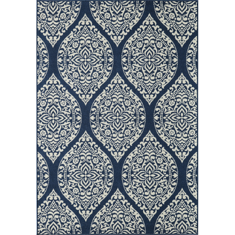 Elysian Blue and White Damask 5'3" x 7'6" Synthetic Outdoor Rug