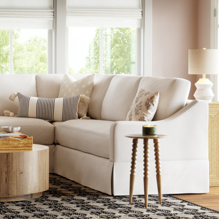 Warm Natural Wood Round Accent Table with Sculpted Legs