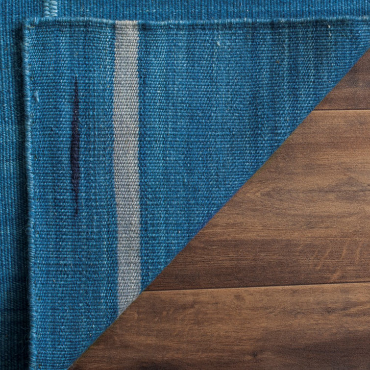 Kinloch 4' x 6' Blue Wool Handmade Flat Weave Rug