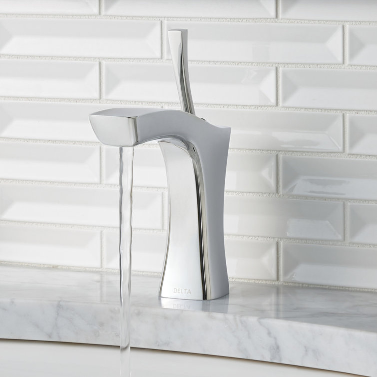 Modern Elegance Chrome Single Hole Brass Bathroom Faucet with DIAMOND Seal