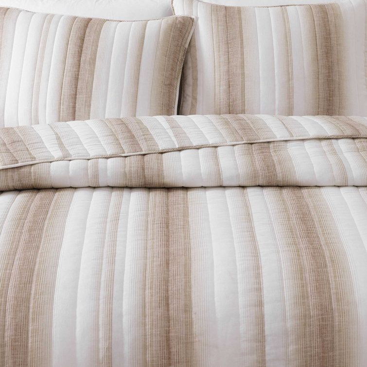 Beige and White Cotton King Reversible Quilt Set
