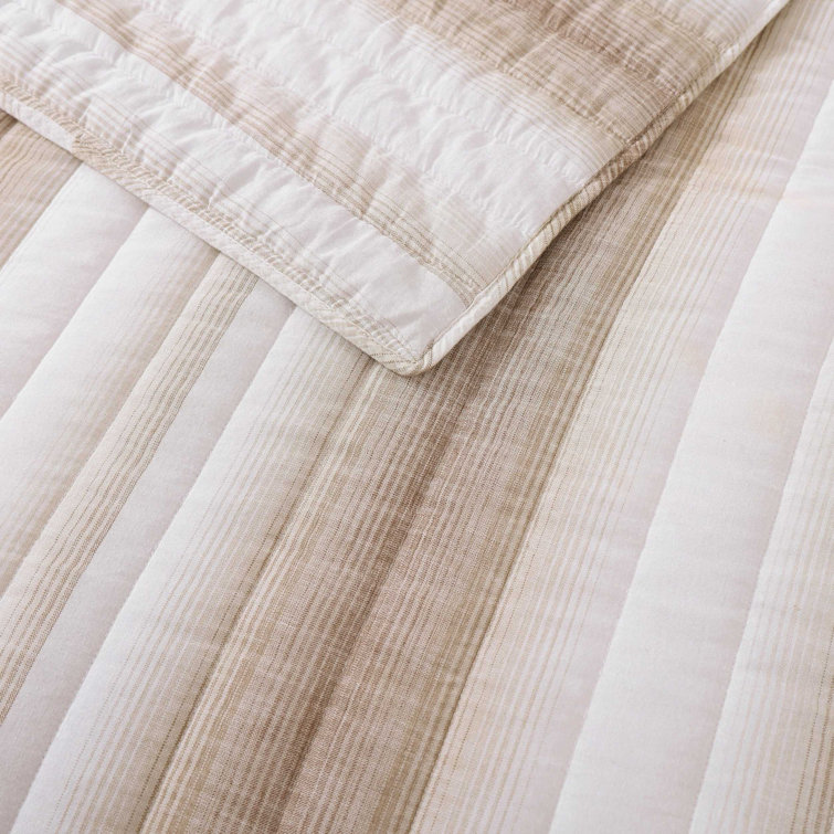 Beige and White Cotton King Reversible Quilt Set