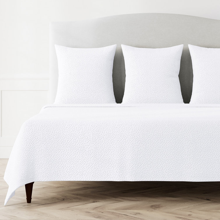 White King Cotton Textured Matelasse Coverlet Set