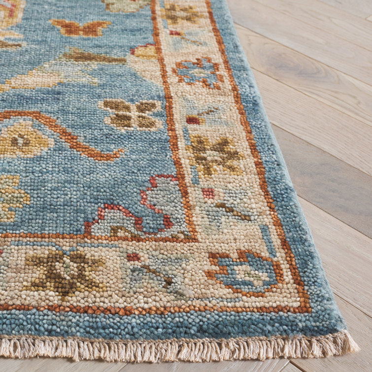 Samarkand Charm Hand-Knotted Wool Rug in Blue - 6'x9'