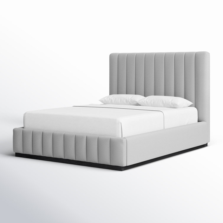 Gray Queen Linen Upholstered Bed with Tufted Headboard