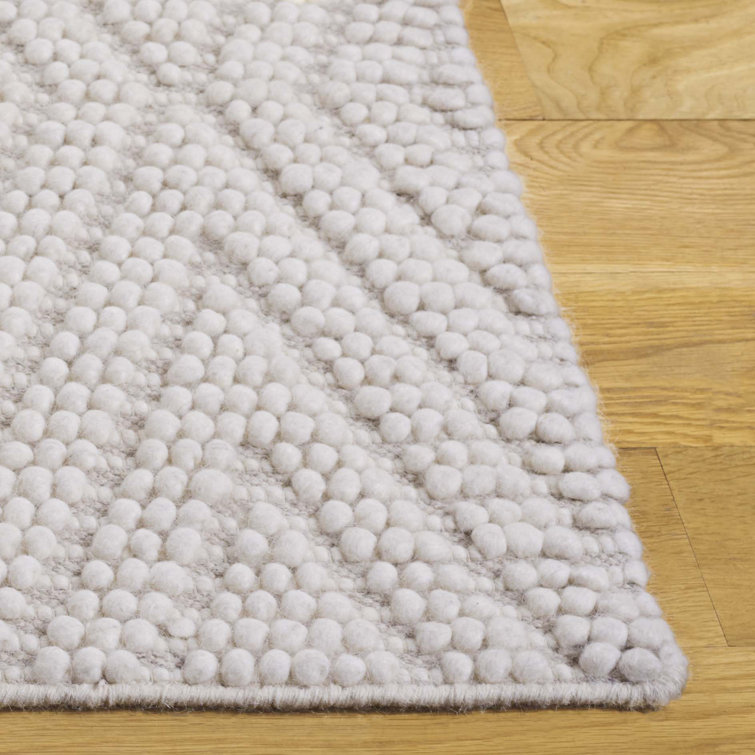 Handmade Ivory Diamond Trellis Wool and Cotton Rug