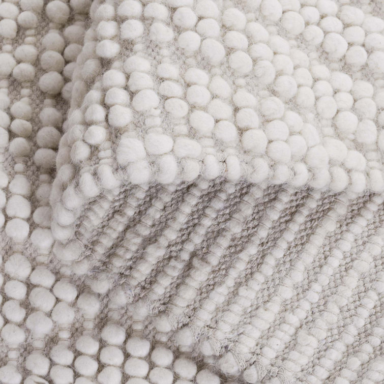 Handmade Ivory Diamond Trellis Wool and Cotton Rug