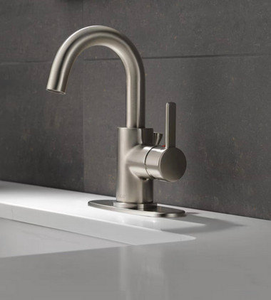 Brushed Nickel Single Handle Bathroom Faucet with Brass Body