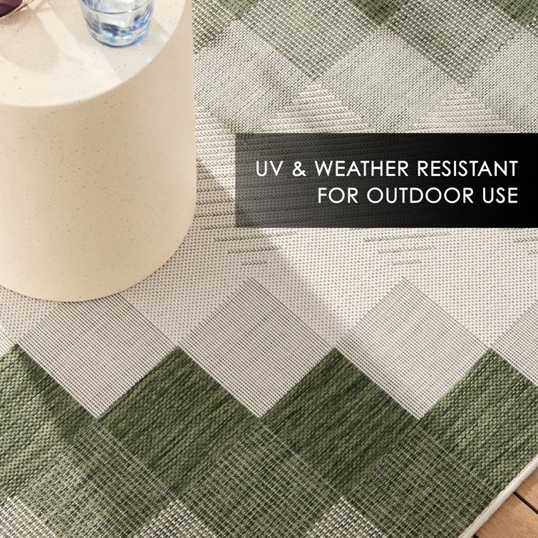 Green and Cream Chevron Pattern Outdoor Area Rug, 4 ft x 5 ft