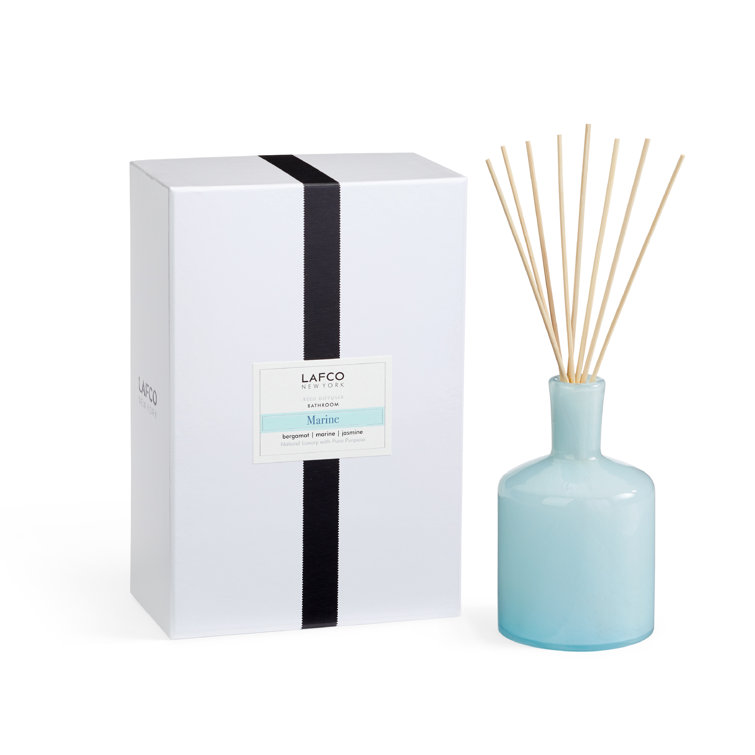 Marine Essence Fresh Aquatic Reed Diffuser in Hand Blown Glass Vessel