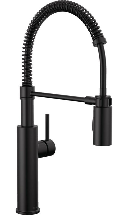 Matte Black Brass Pull-Down Kitchen Faucet with Magnetic Docking