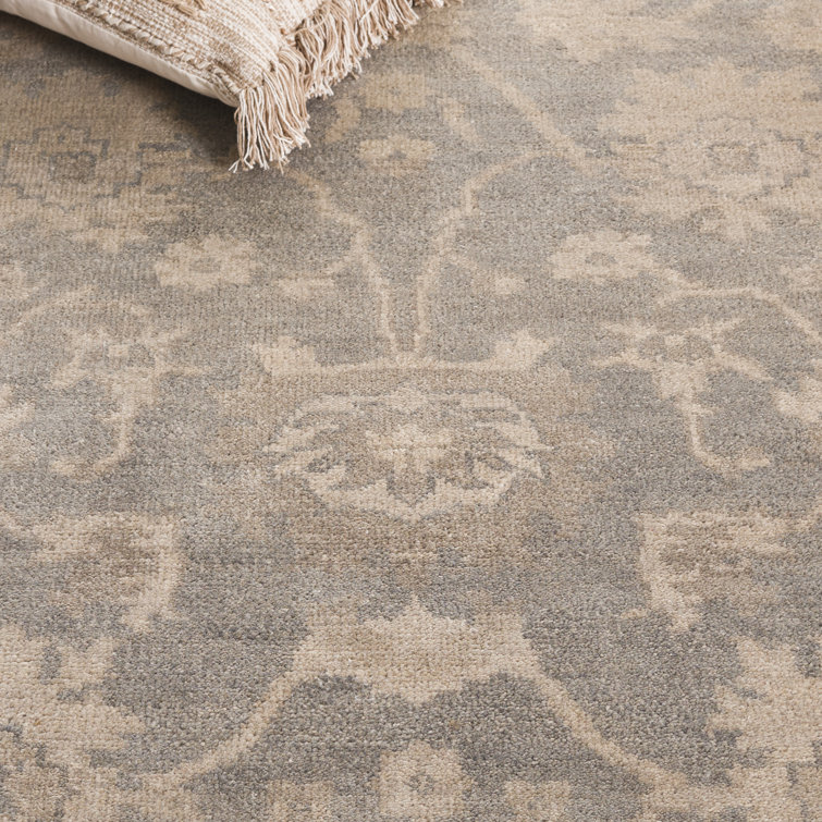 Hand-Knotted Light Grey and Beige Wool 6' x 9' Rug