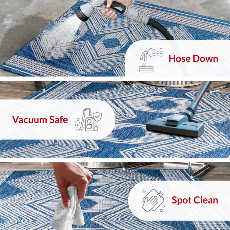Ranya Blue and White Geometric Synthetic 5' x 8' Area Rug