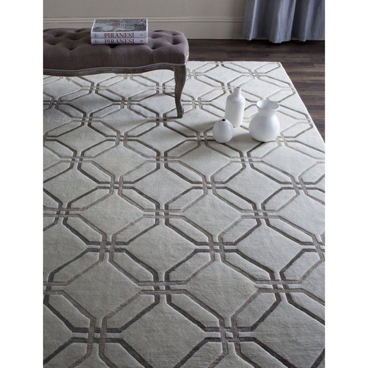 Ivory Geometric Hand-knotted Wool 6' x 9' Area Rug
