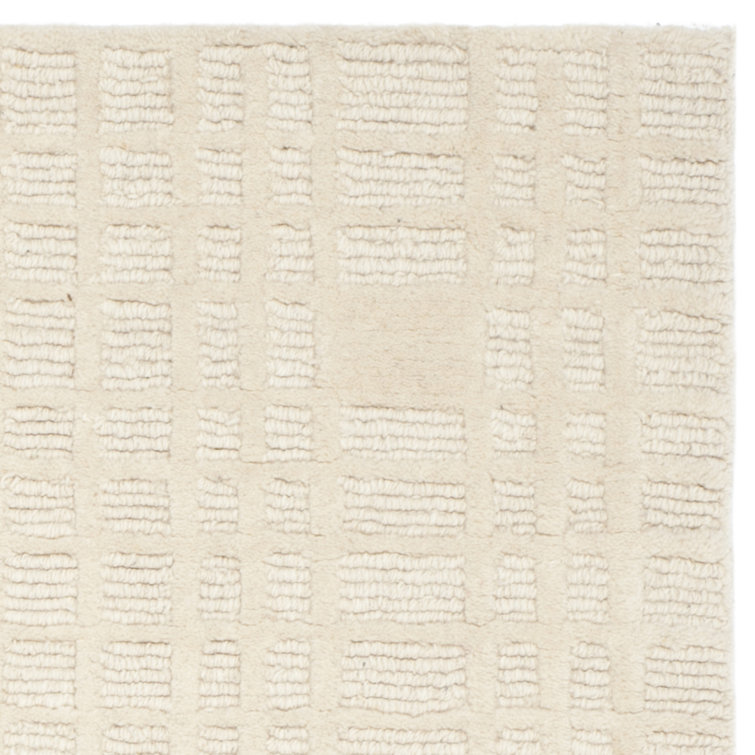 Ivory Geometric Hand-Knotted Wool Area Rug, 4' x 6'