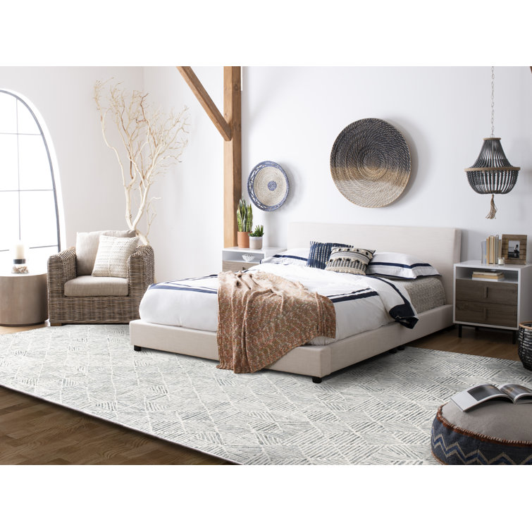 Handmade Green and Ivory Tufted Wool Rug, 27" x 18"