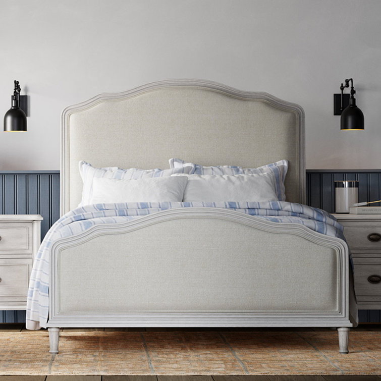 Amity Whitewash Queen Bed with Reeded Oak Frame and Linen Upholstery