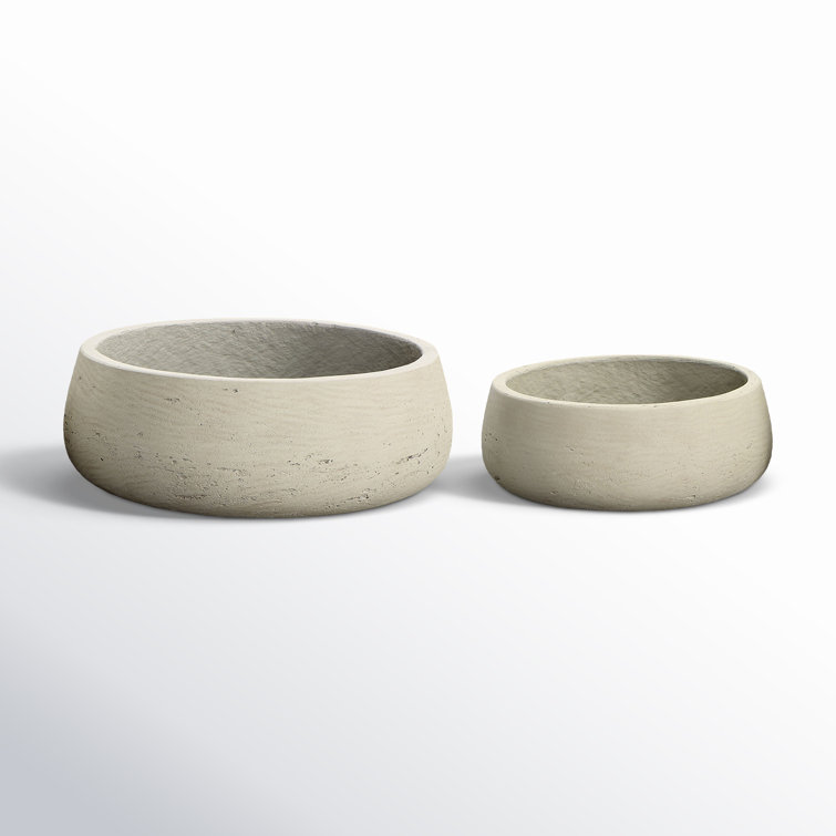 Set of 2 Beige Ceramic Indoor/Outdoor Pot Planters