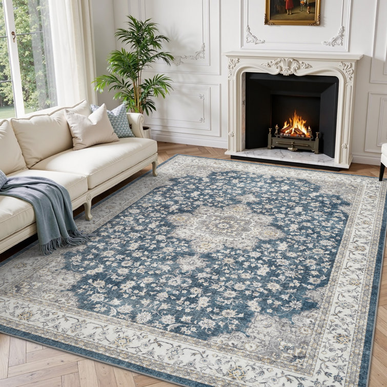Vintage Blue and White Floral Wool Area Rug, 6' x 9'