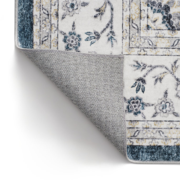 Vintage Blue and White Floral Wool Area Rug, 6' x 9'